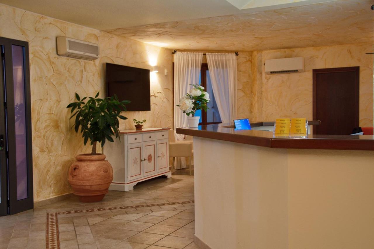 Trinita Dei Corsari Hotel 3*