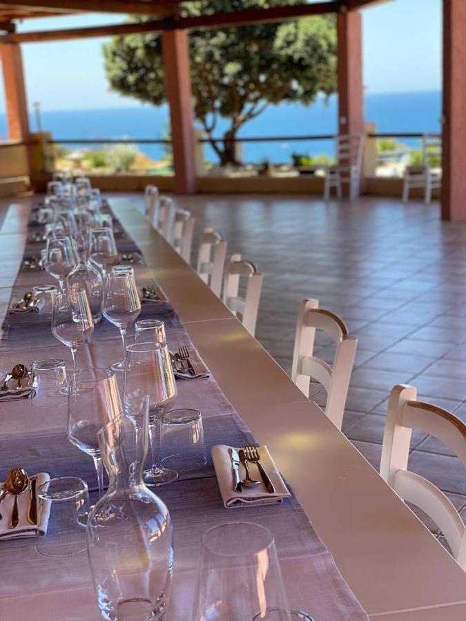 Trinita Dei Corsari Hotel 3*