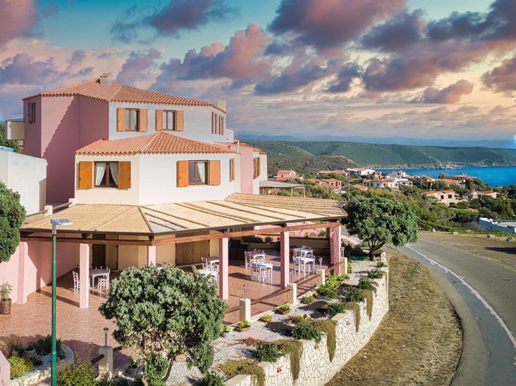 Trinita Dei Corsari Hotel